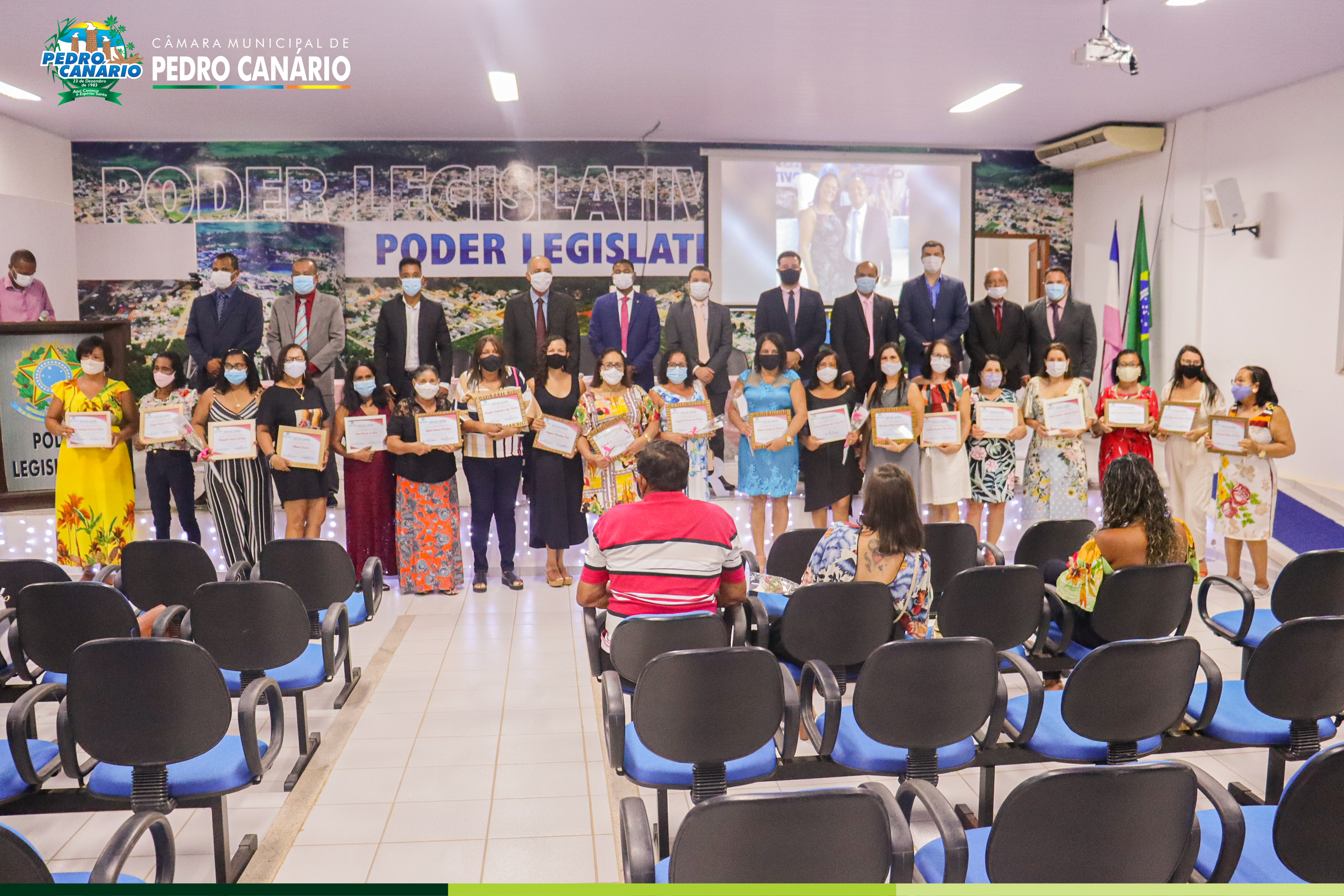 SESSÃO SOLENE EM HOMENAGEM AO DIA INTERNACIONAL DA MULHER